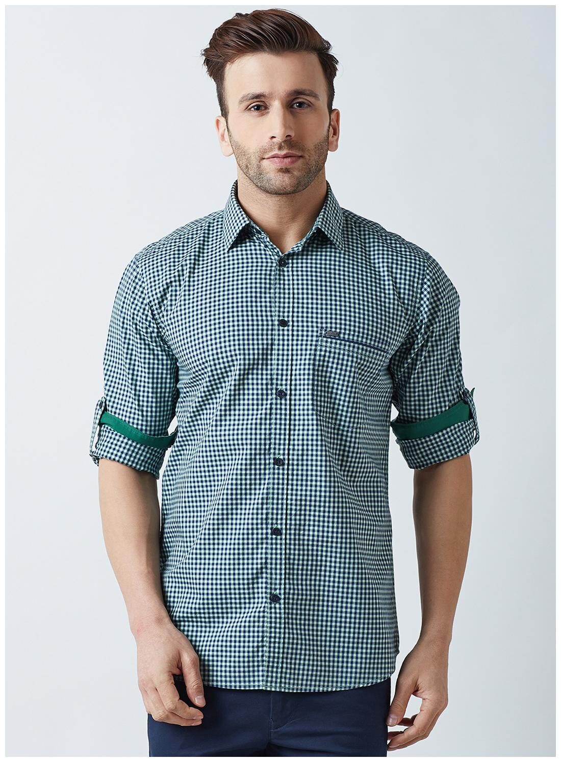 

Crimsoune Club Men Green Checked Slim Fit Casual Shirt