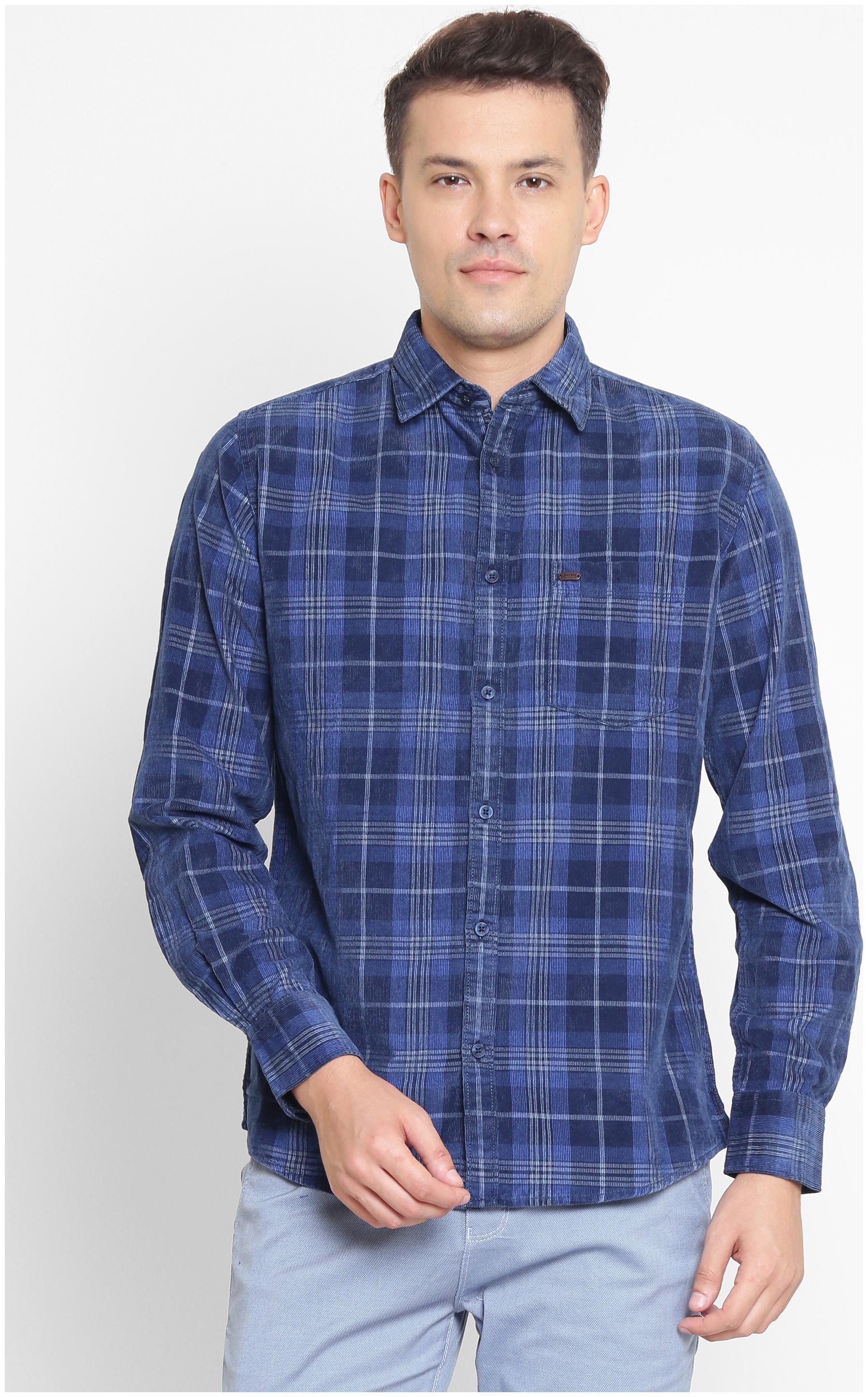 

Crimsoune Club Men Blue Checked Slim Fit Casual Shirt