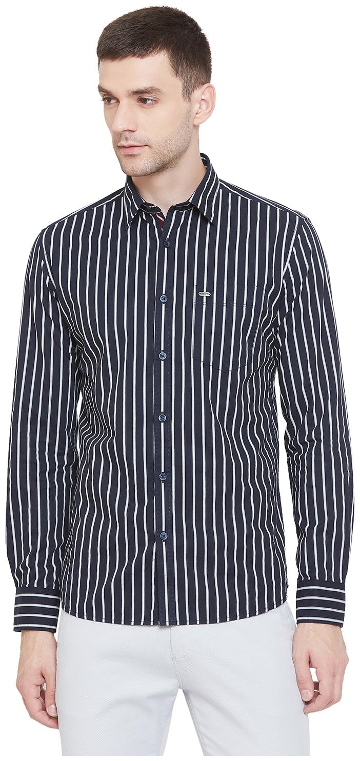 

Crimsoune Club Men Navy Blue Vertical Stripes Slim Fit Casual Shirt