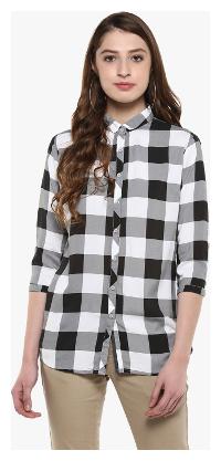 

Crimsoune Club Women Grey Checked Regular Fit Shirt