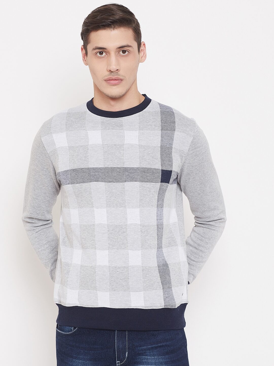 

Crimsoune Club Men Grey Round neck Sweatshirt