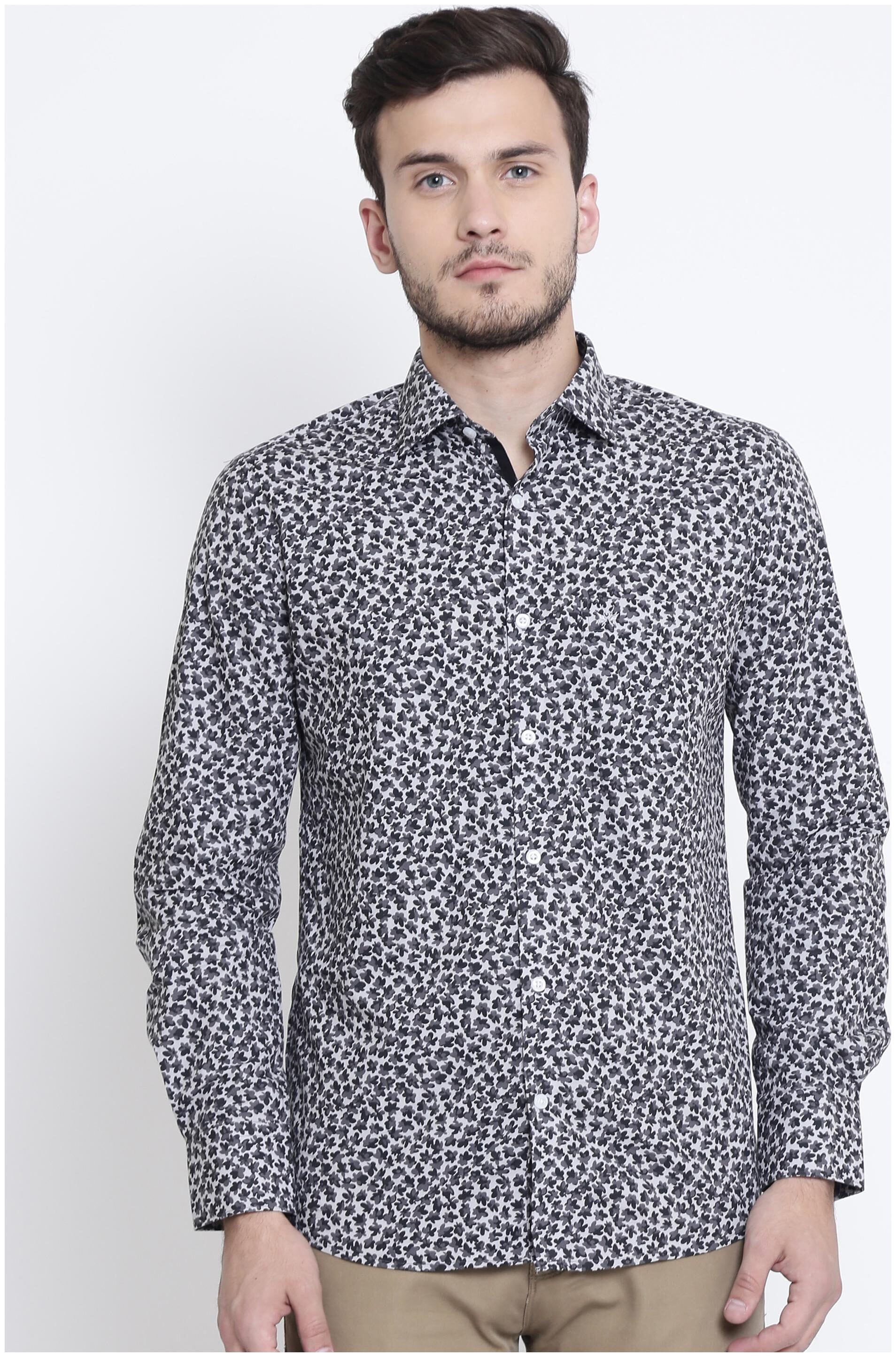 

Crimsoune Club Men Black Printed Slim Fit Casual Shirt