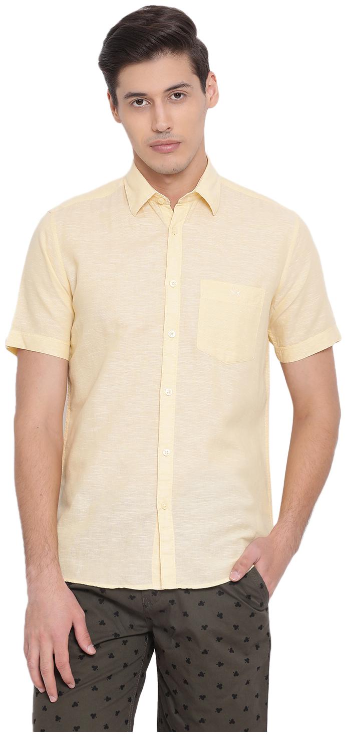 

Crimsoune Club Men Cream Solid Slim Fit Casual Shirt