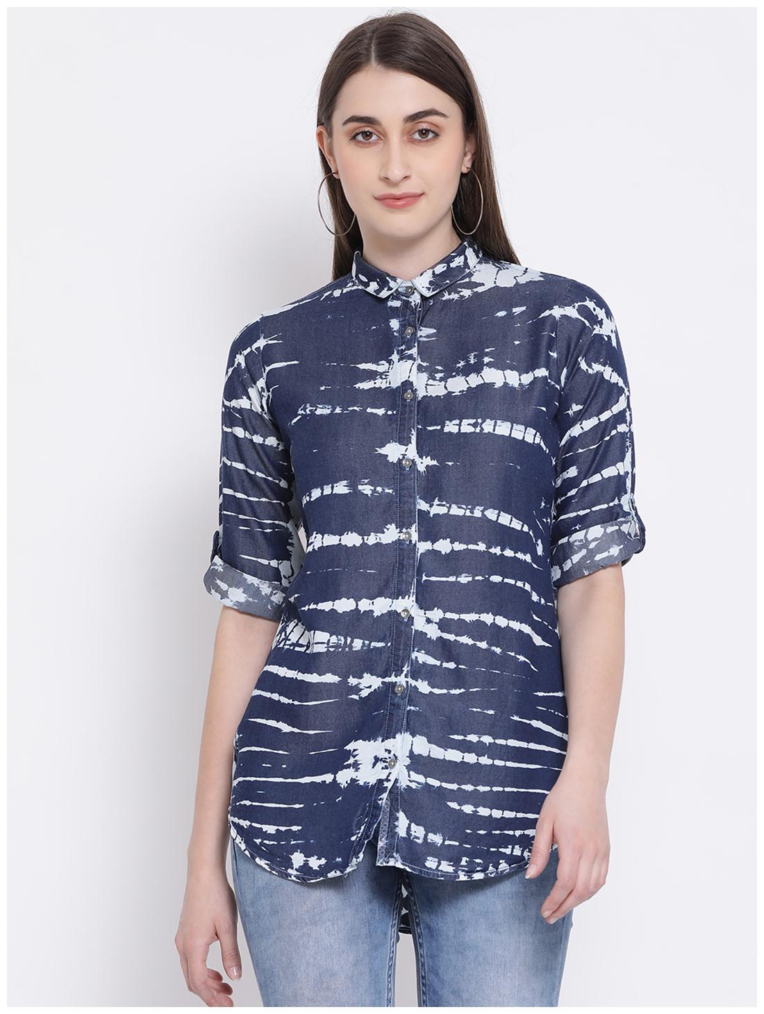 

Crimsoune Club Women Blue Printed Slim Fit Shirt