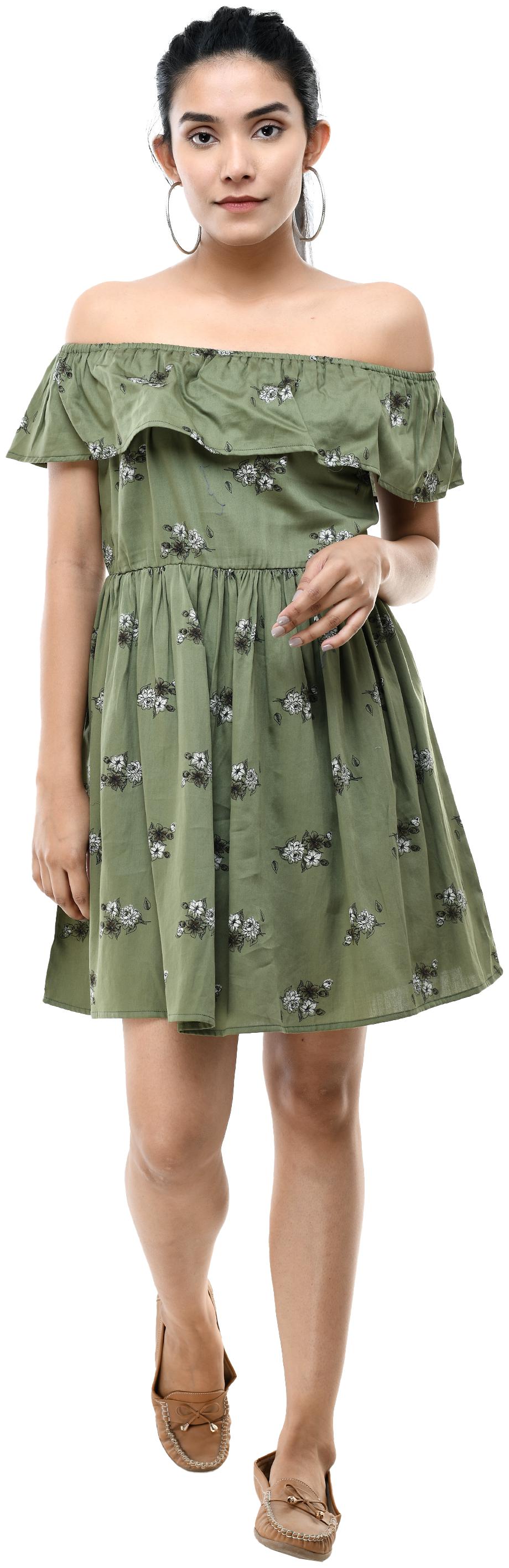 

Cwtch Green Floral Flared dress
