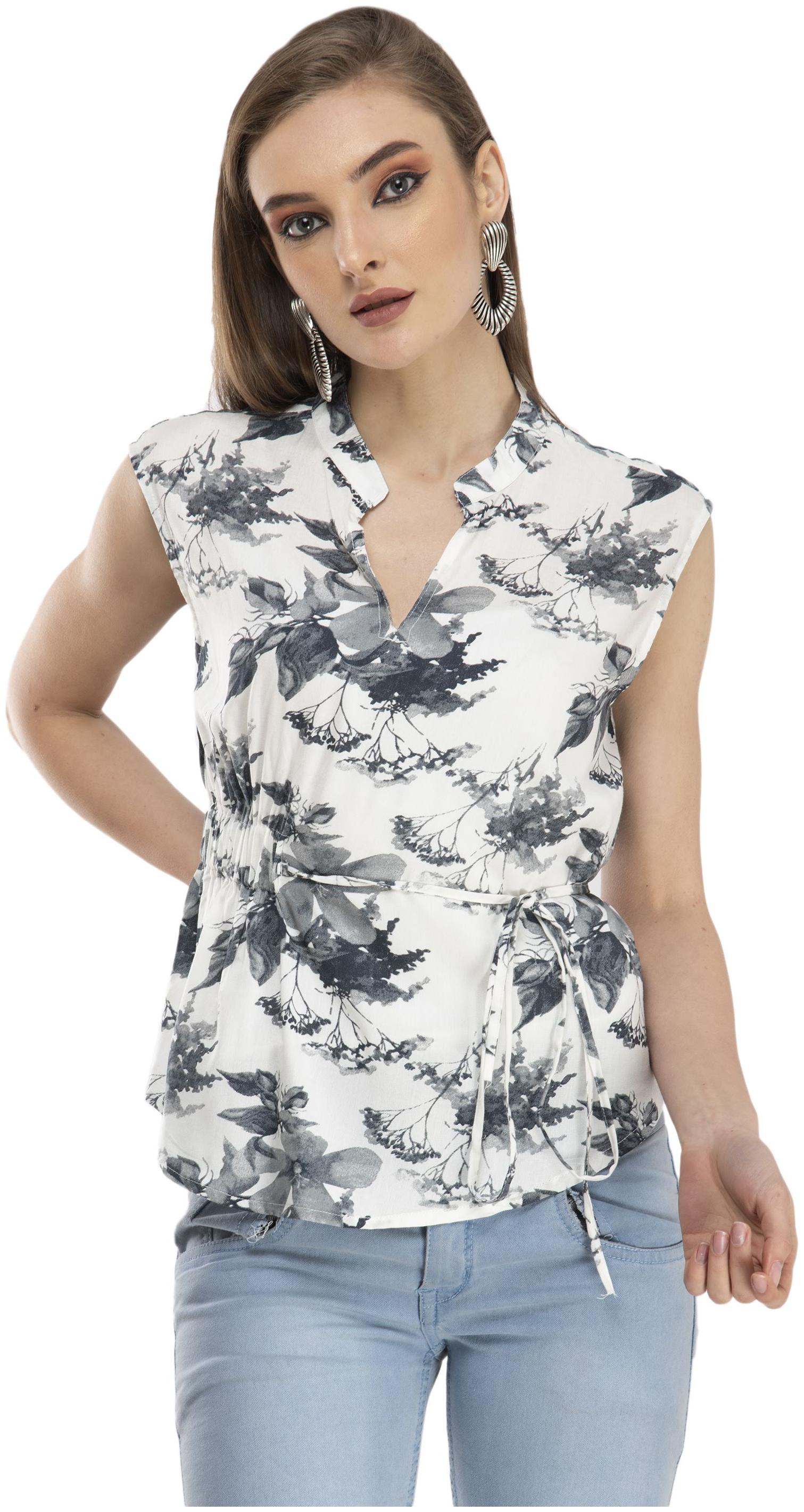 

Cwtch Women Floral Regular top - Black