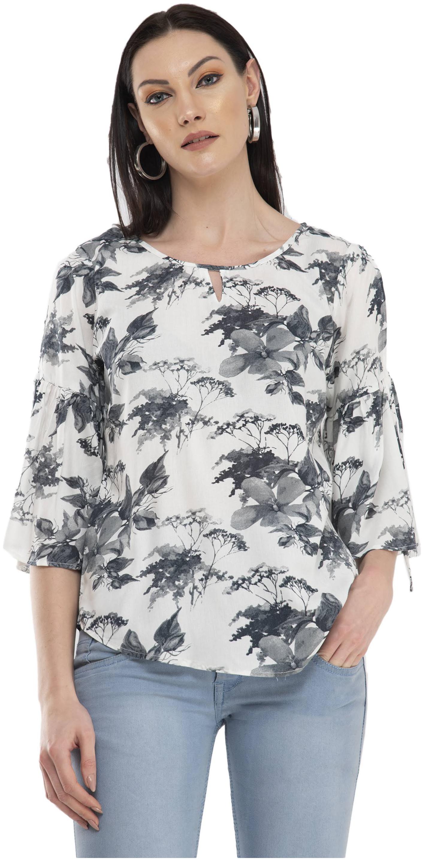 

Cwtch Women Floral Regular top - Black