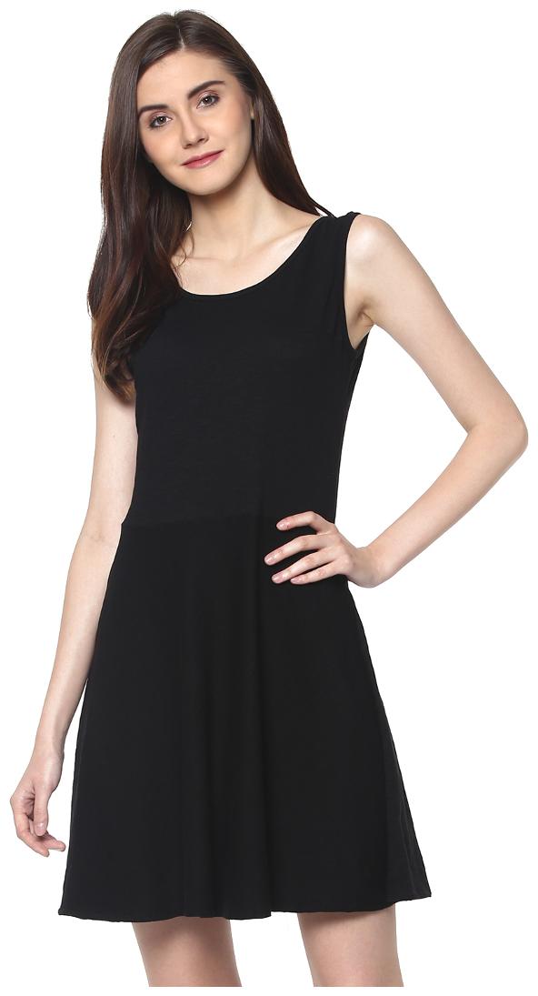 

D amor Black Solid Fit flare dress