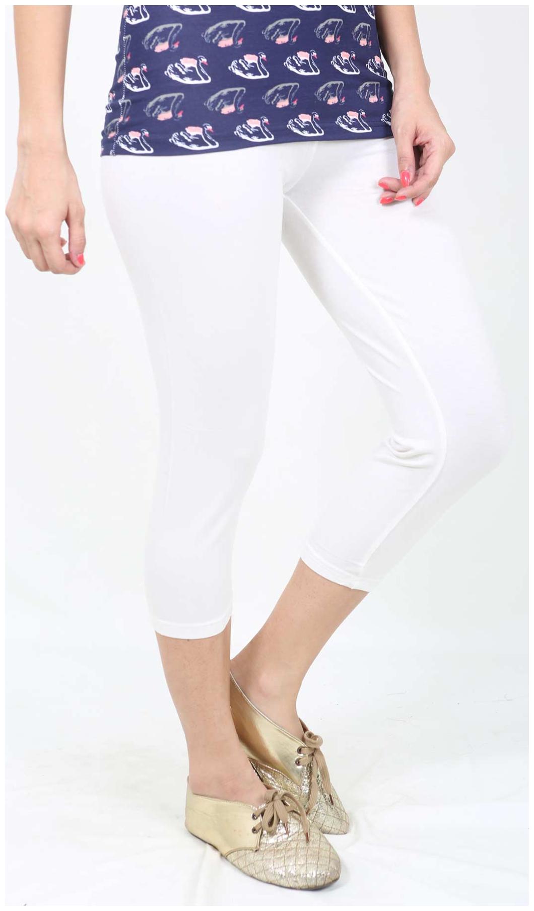 

De Moza Ladies Solid Viscose Lycra 3 4th Shorts