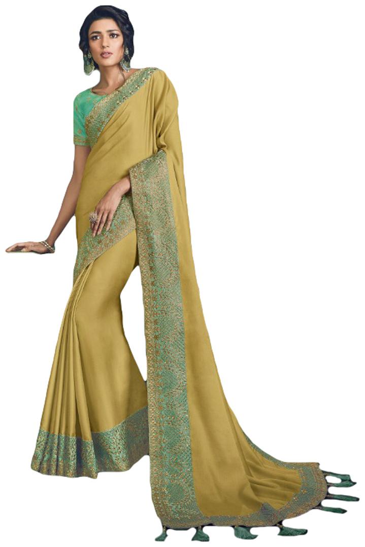 

DesiButik Party Wear Beautiful Green Fancy Fabric Saree