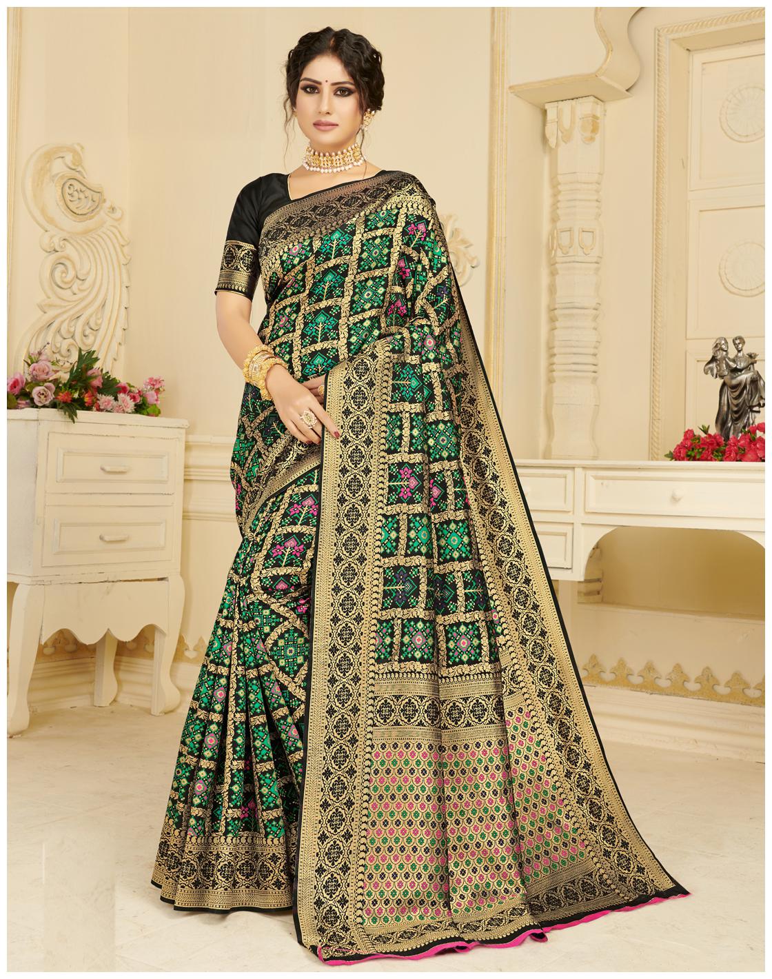 

Desibutik Black Floral Universal Designer Saree With Blouse With blouse