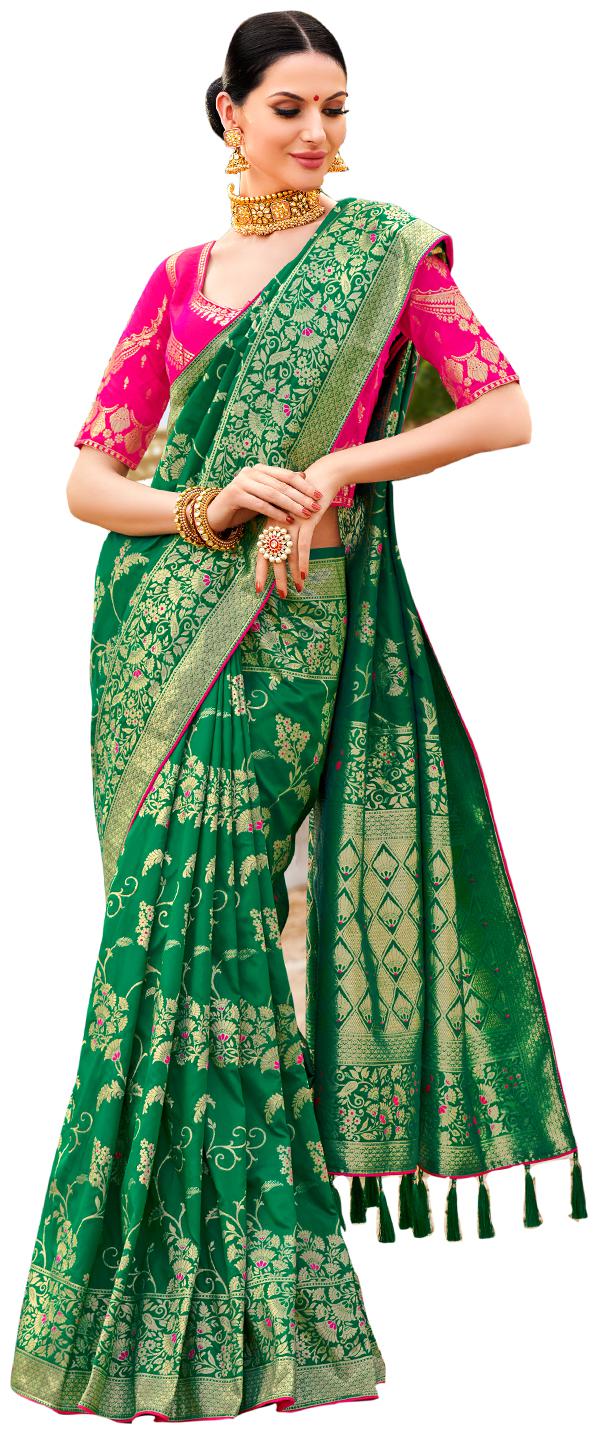 

Desibutik Green Woven Kanchipuram Silk Designer Saree With Blouse With blouse