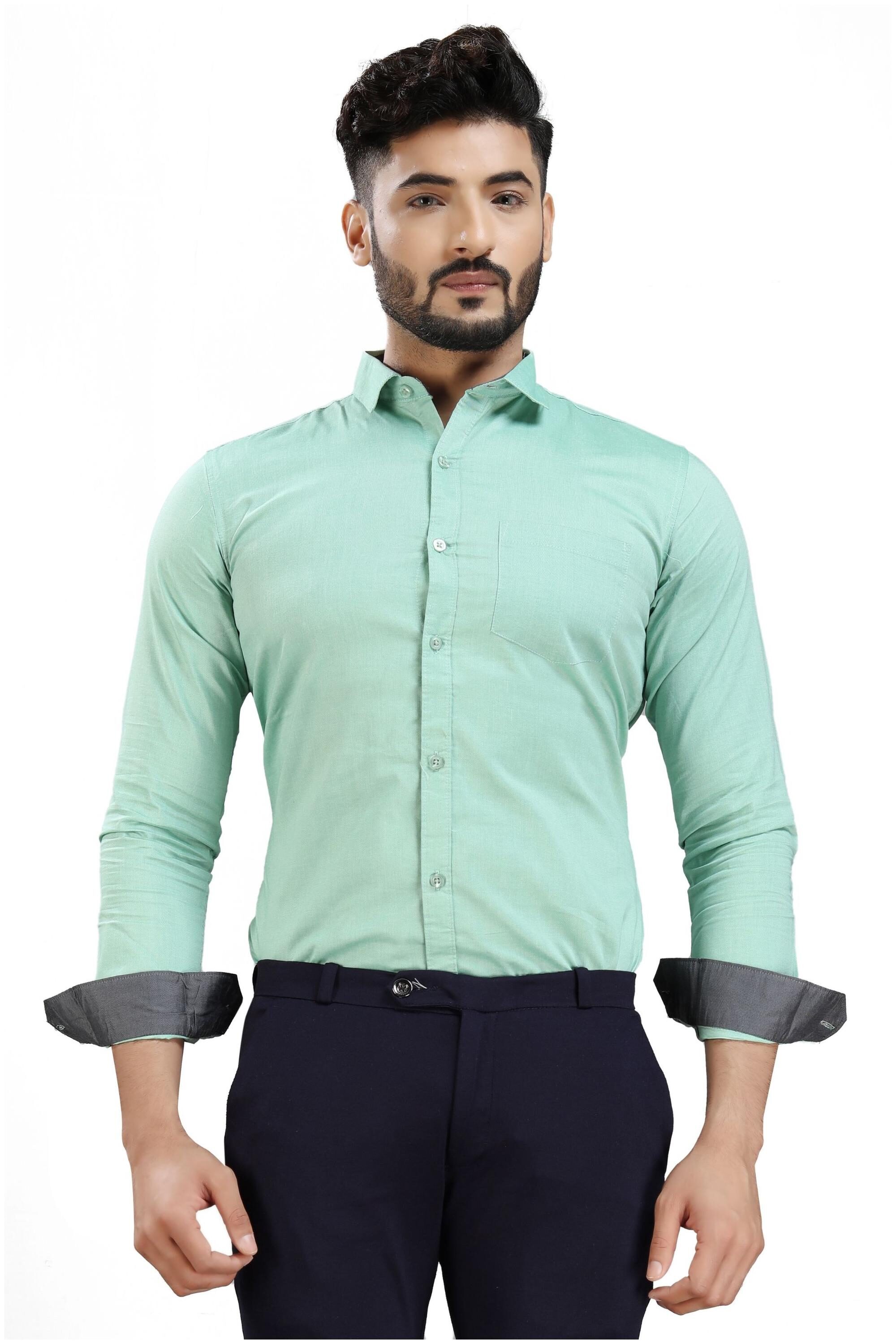 

DEZANO Men Green Solid Regular Fit Casual Shirt