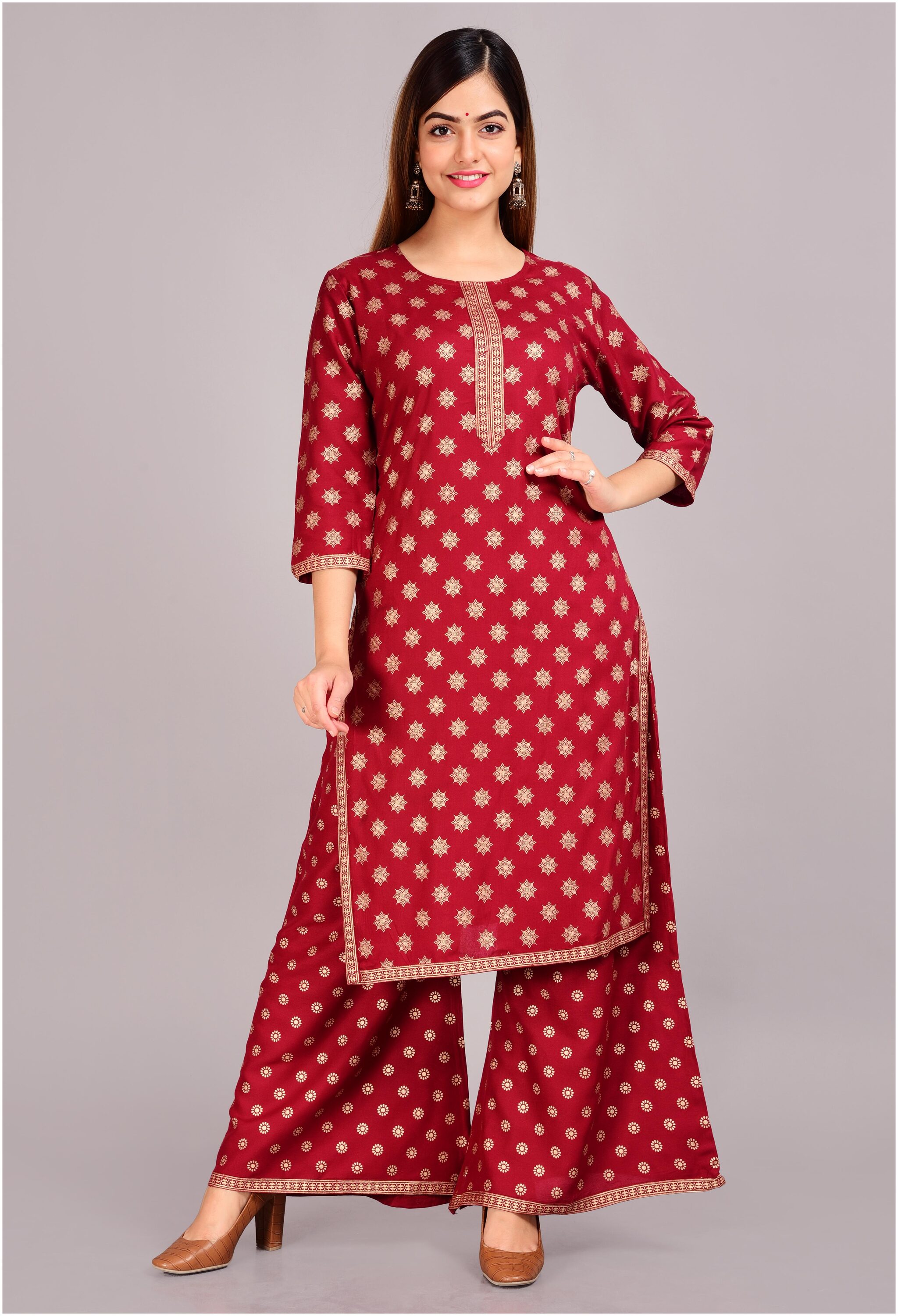 

DIVYANSHI FASHIONS Women Maroon Printed Straight Kurti With Palazzo