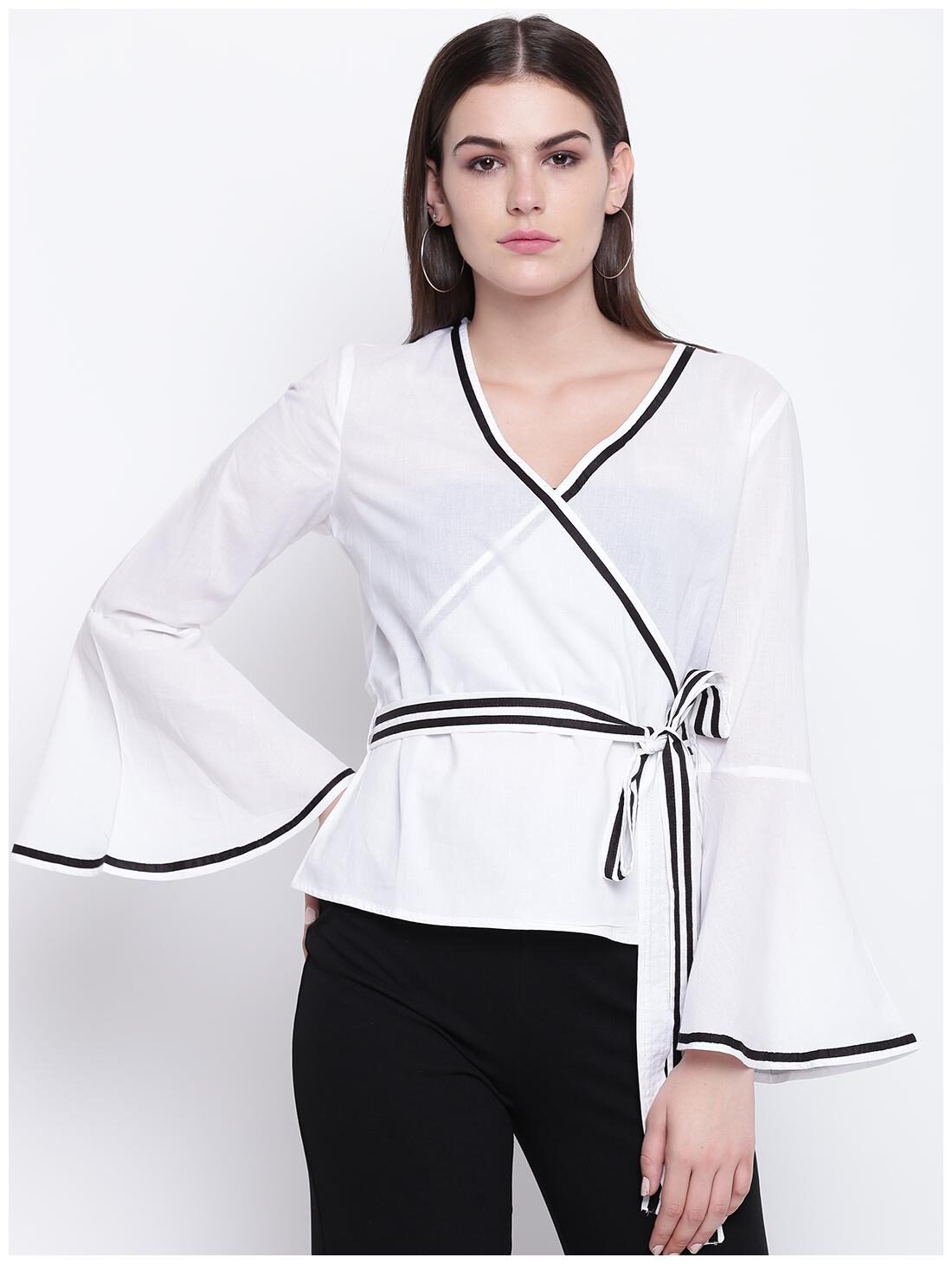

DODO MOA Women Solid Regular top - White