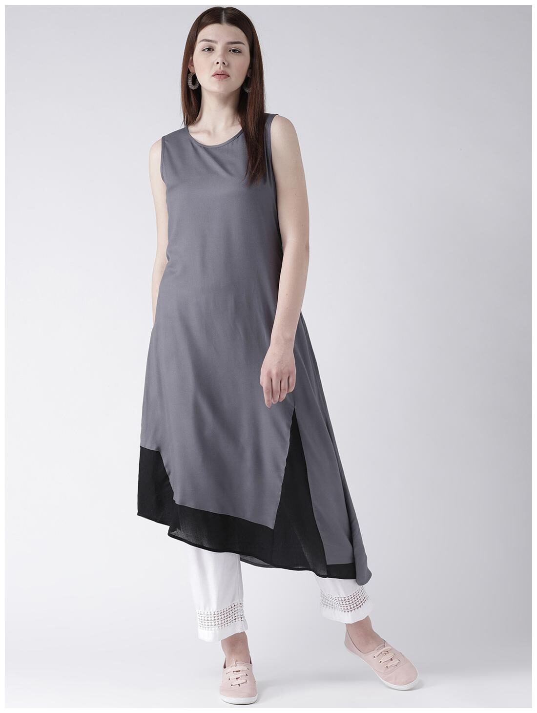 

DODO MOA Women Grey Solid Assymetrical Kurta