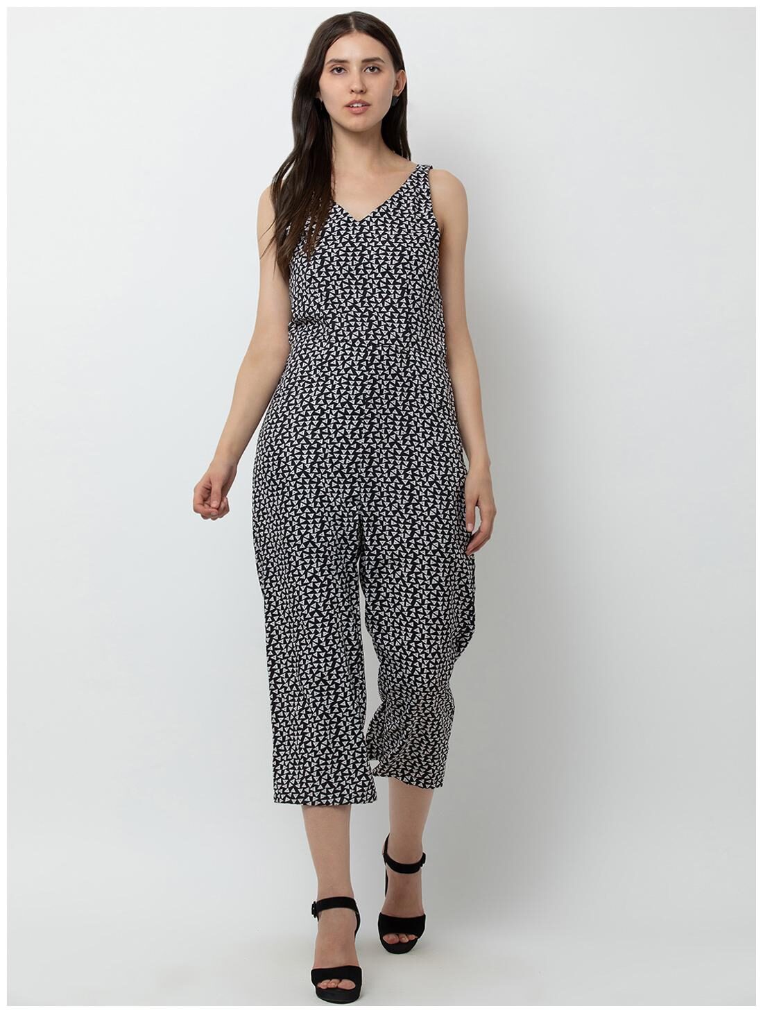 

DODO MOA Embellished Jumpsuit - Black