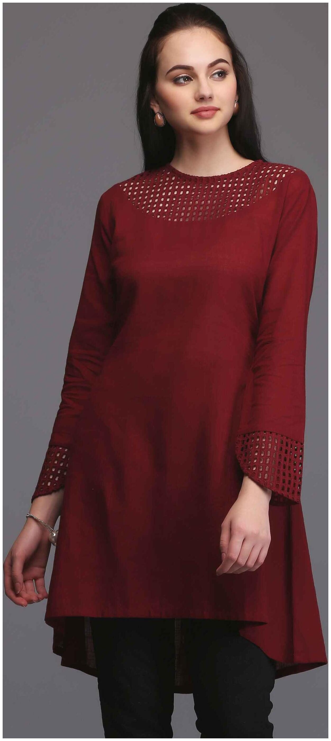 

EAVAN Women Solid Regular tunic - Maroon