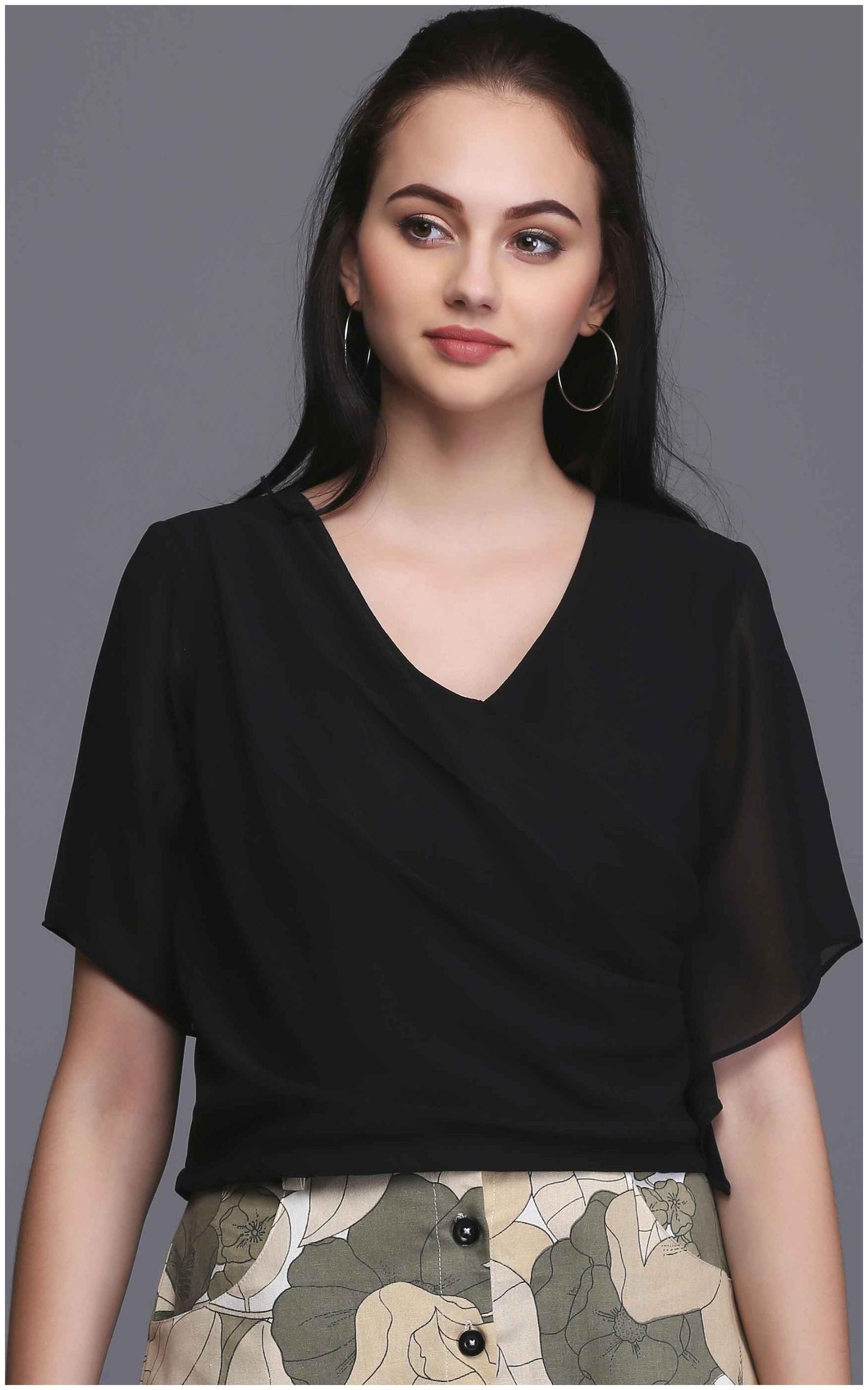 

EAVAN Women Solid Regular top - Black