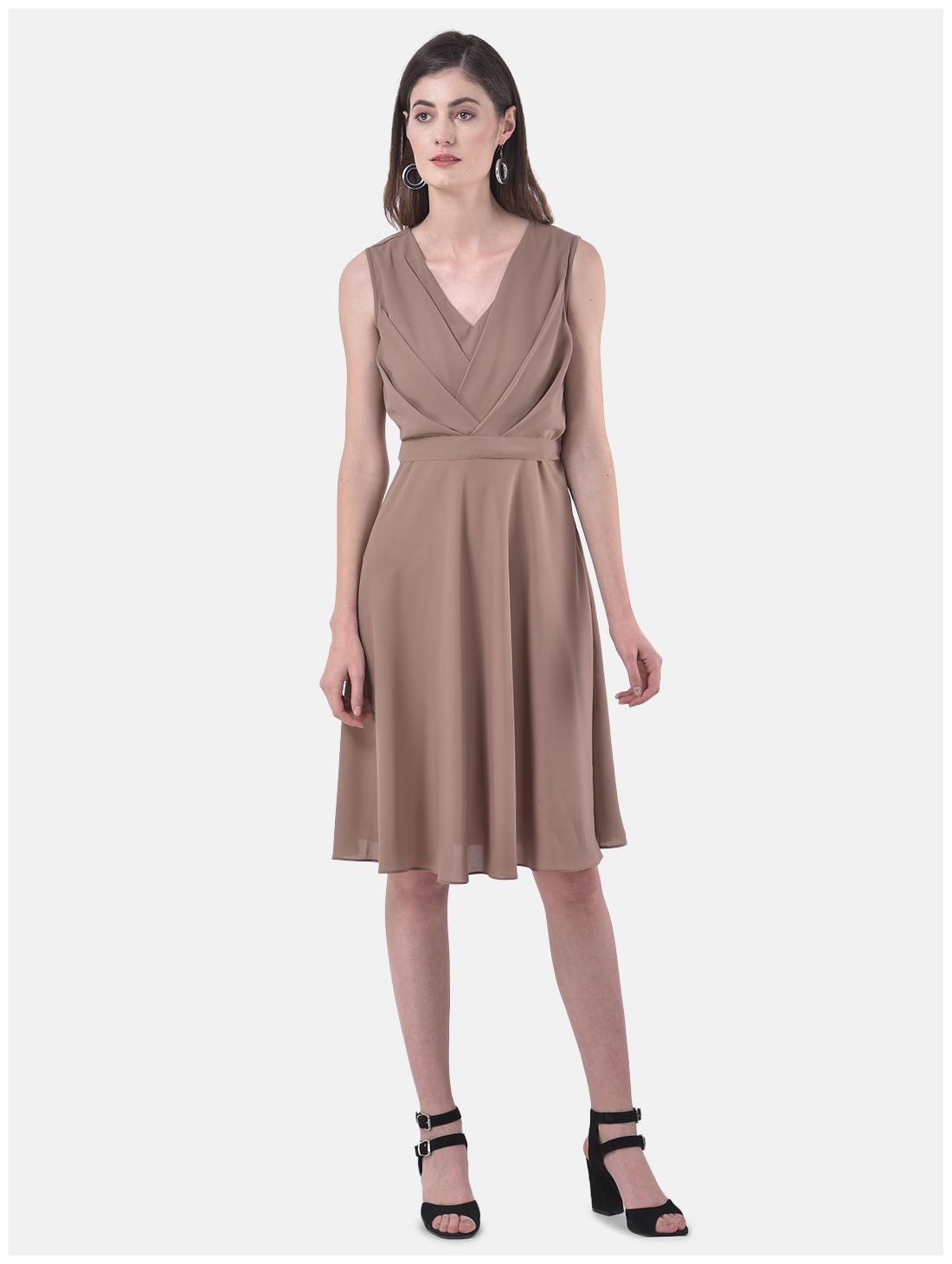 

Eavan Brown Solid Fit flare dress