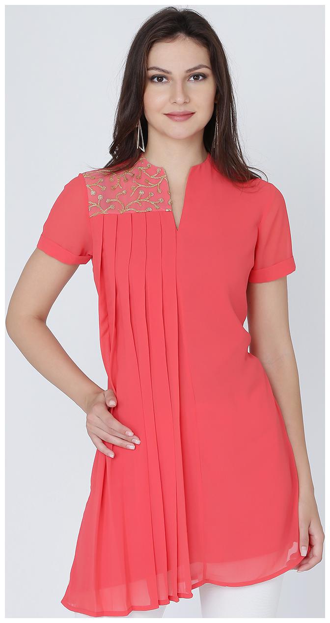 

Ojjasvi Women Embroidered Regular tunic - Pink