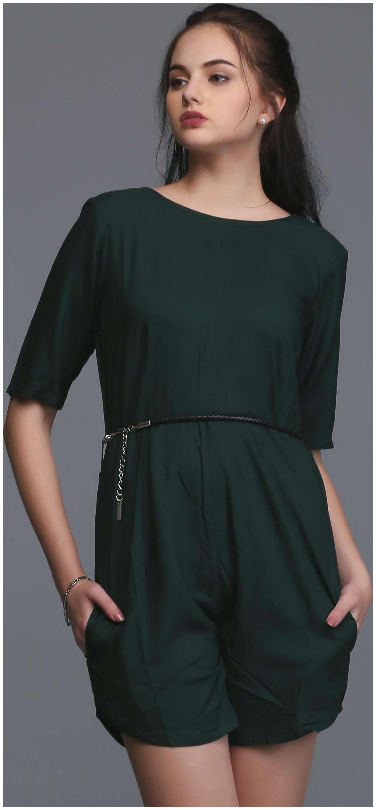 

EAVAN Solid Jumpsuit - Green