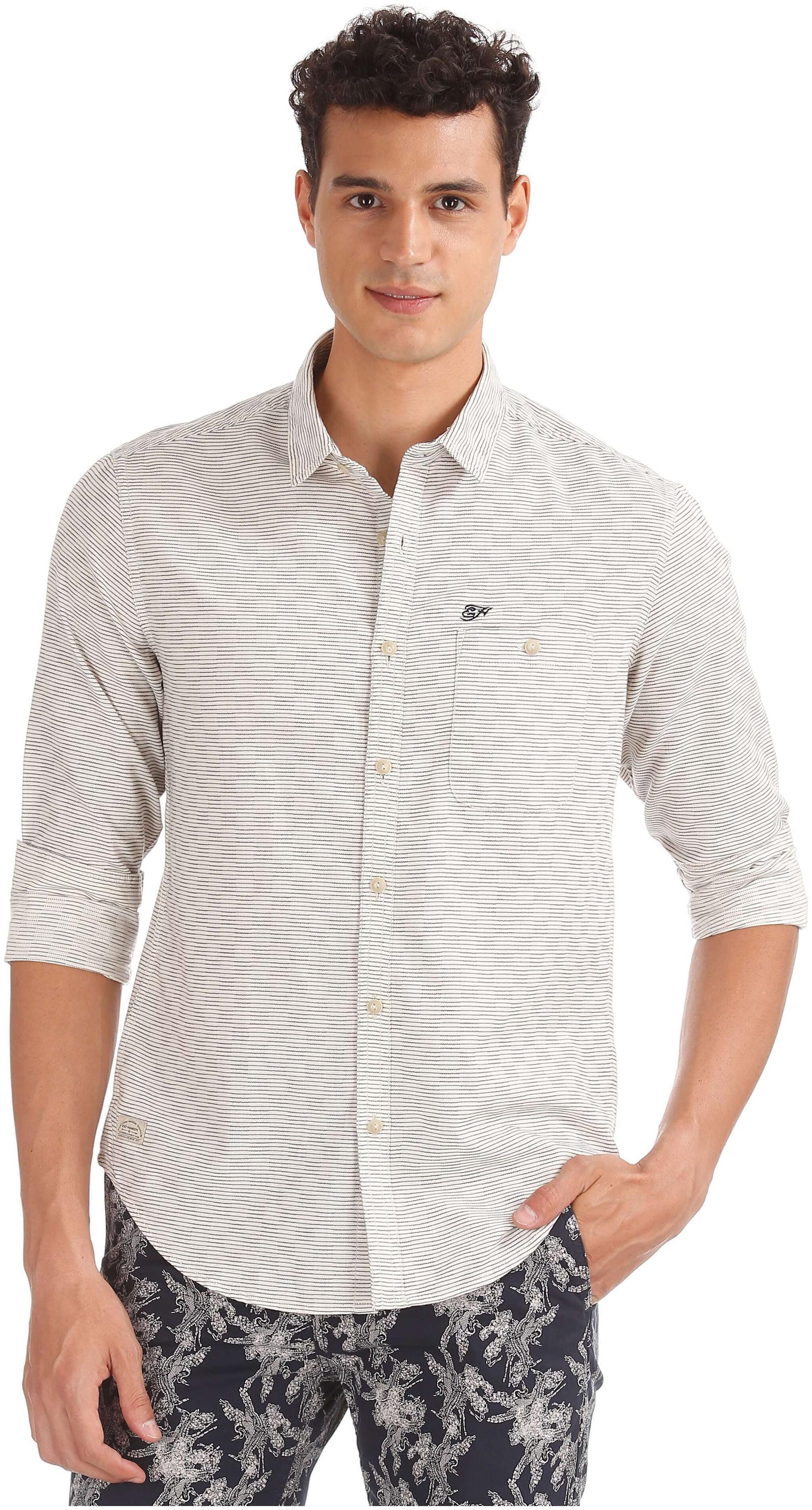

ED Hardy Men Beige Printed Slim Fit Casual Shirt