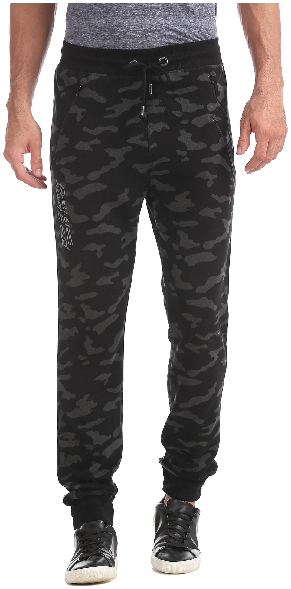 

ED Hardy Men Black Solid Slim fit Joggers