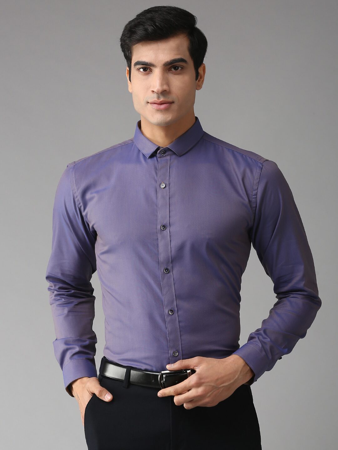 

EPPE Men Purple Solid Slim Fit Casual Shirt
