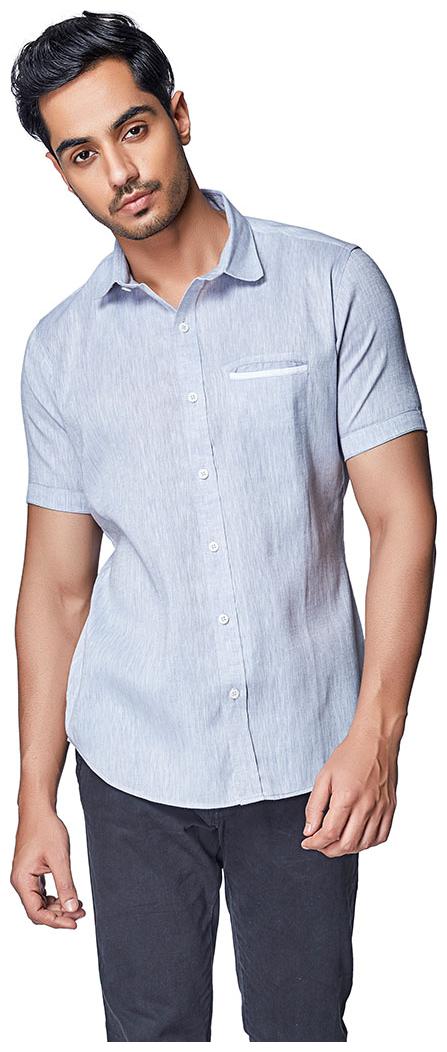 

EVOQ Men Blue Solid Regular Fit Casual Shirt