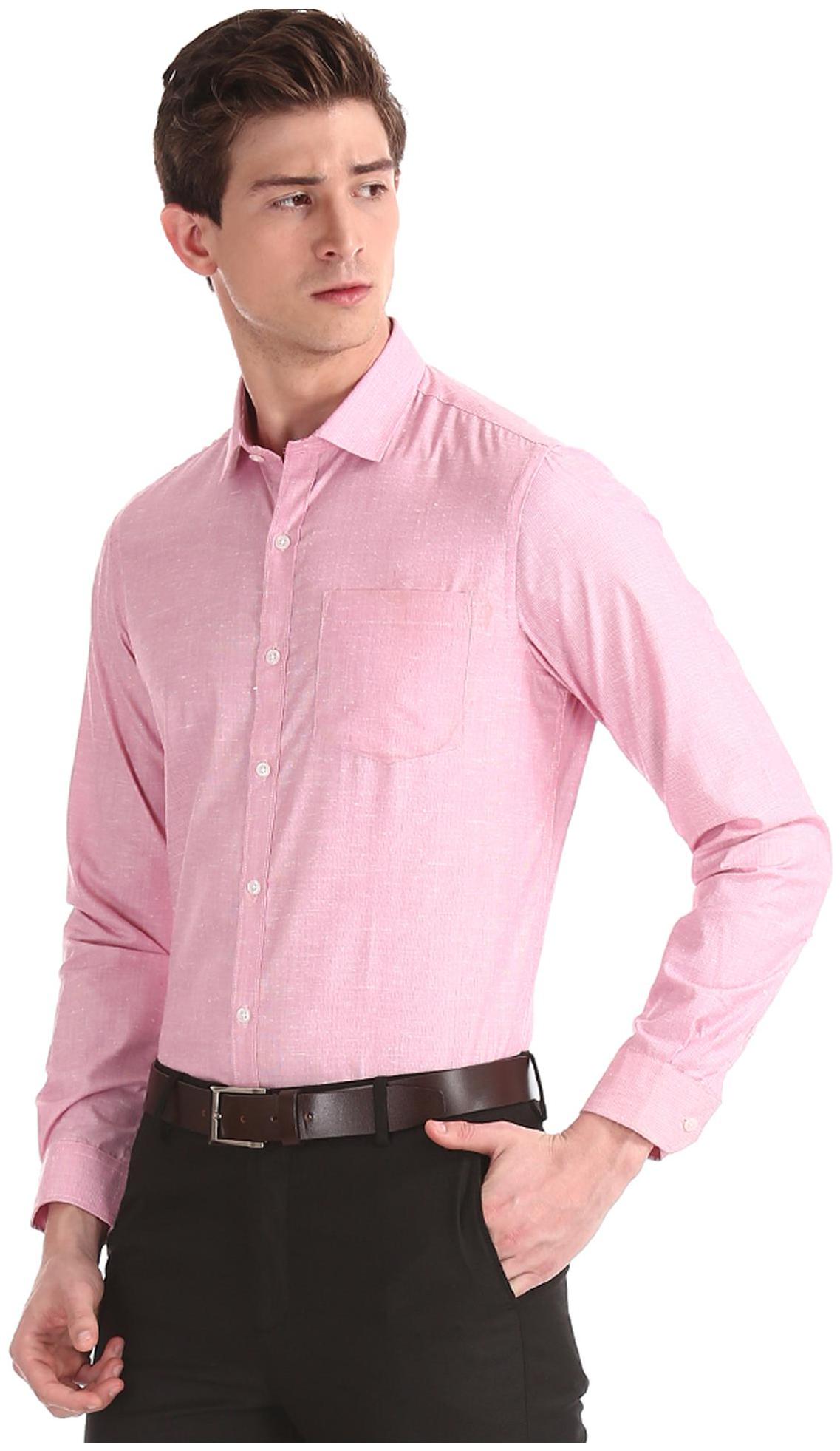 

Excalibur Men Regular fit Formal Shirt - Pink