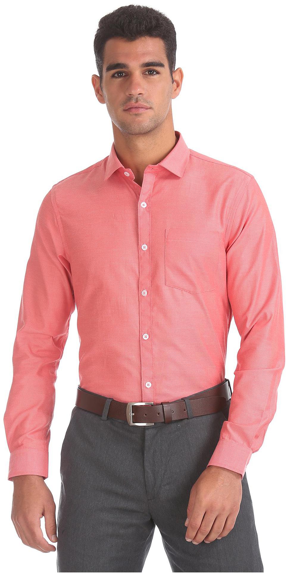 

Excalibur Men Regular fit Formal Shirt - Pink