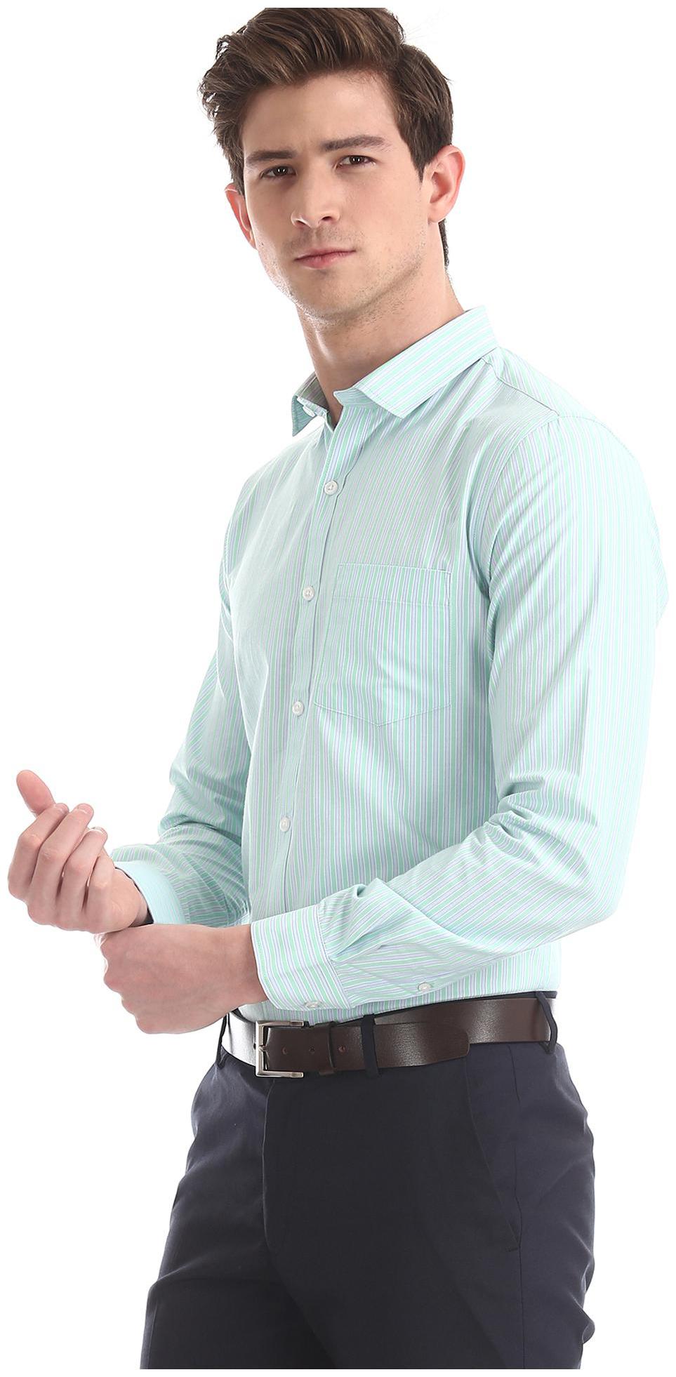 

Excalibur Men Regular fit Formal Shirt - Green