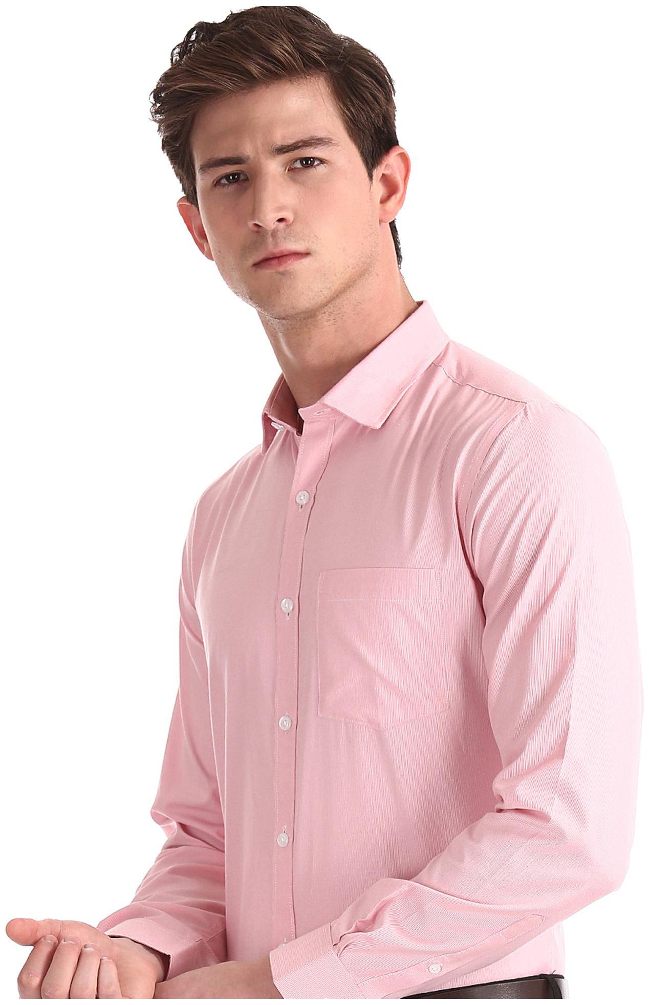 

Excalibur Men Regular fit Formal Shirt - Red