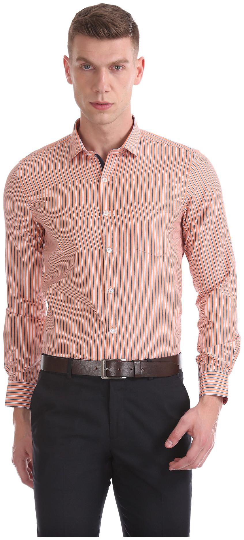

Excalibur Men Orange Checked Slim Fit Casual Shirt