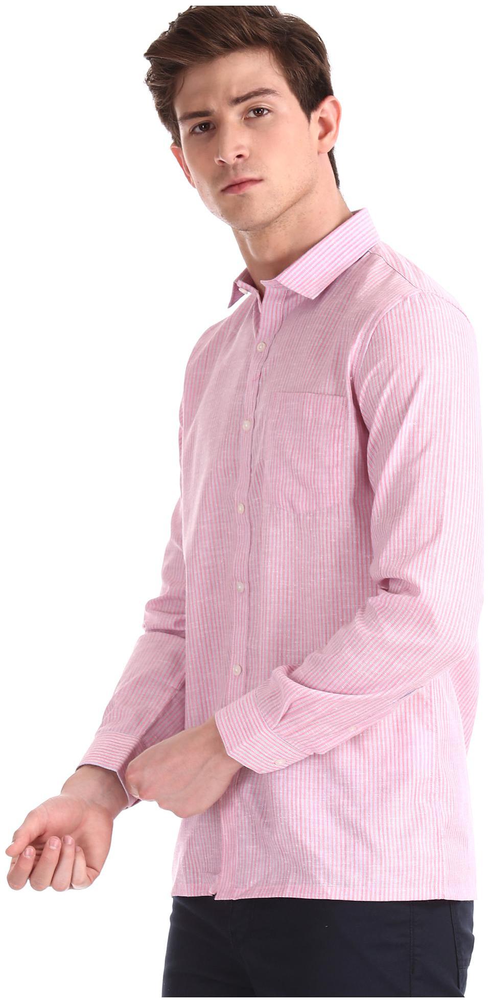 

Excalibur Men Regular fit Formal Shirt - Pink