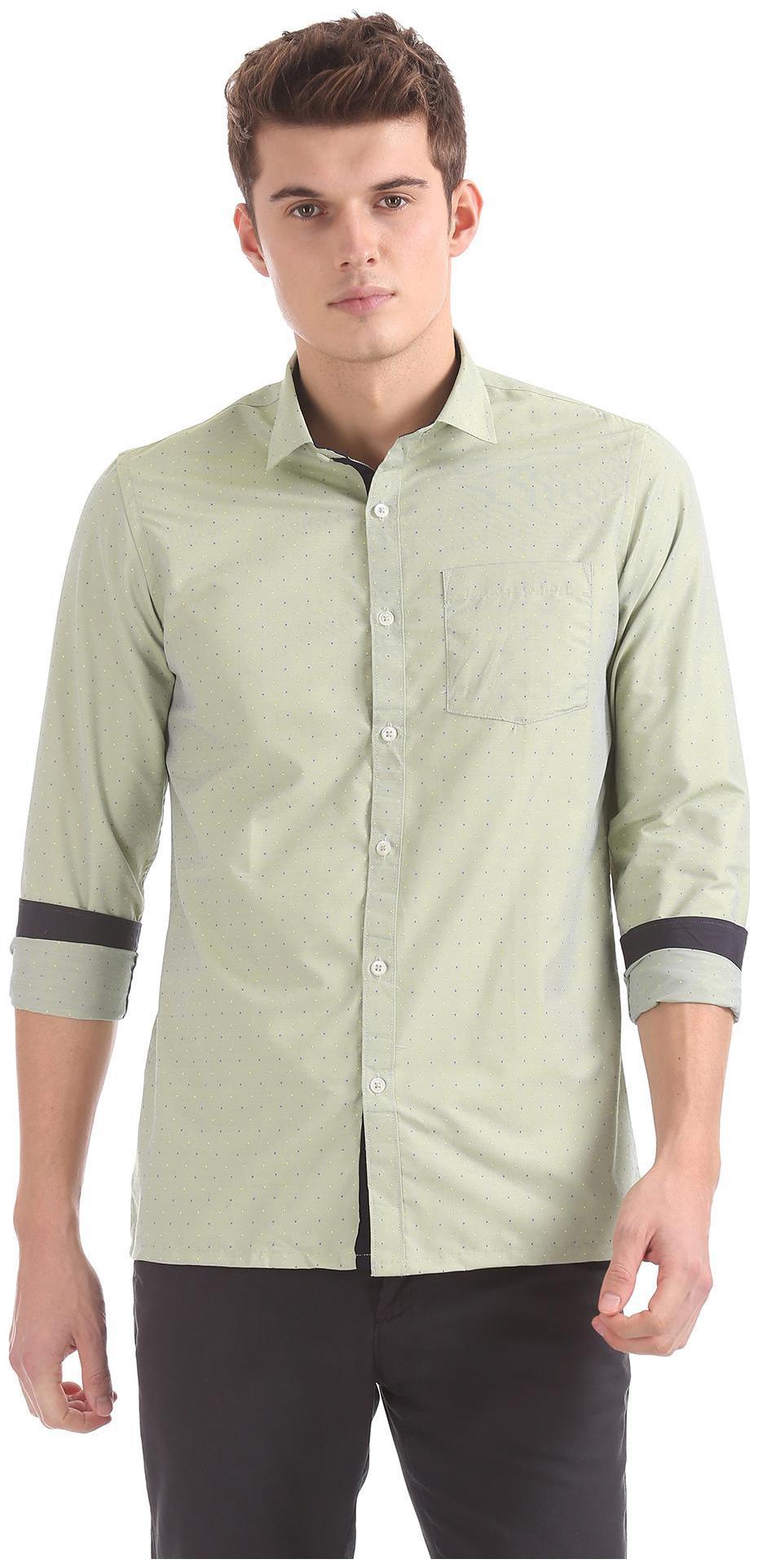 

Excalibur Men Green Weaved Slim Fit Casual Shirt