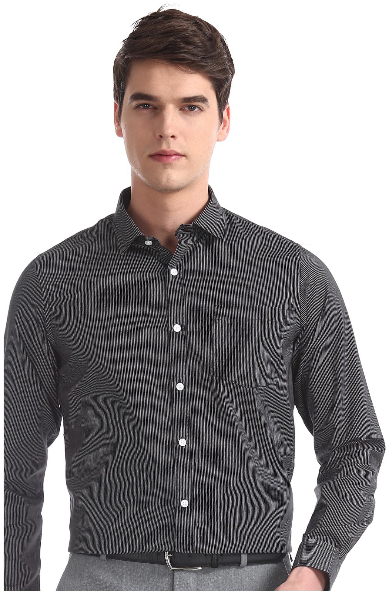 

Excalibur Men Regular fit Formal Shirt - Black
