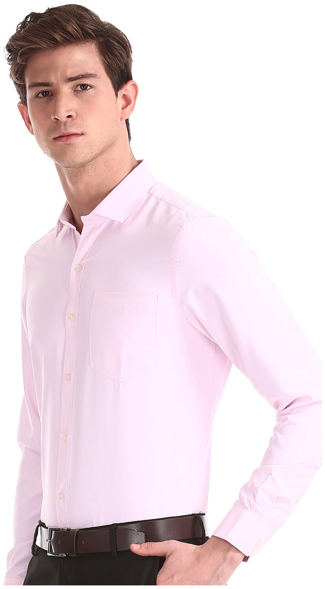 

Excalibur Men Regular fit Formal Shirt - Pink