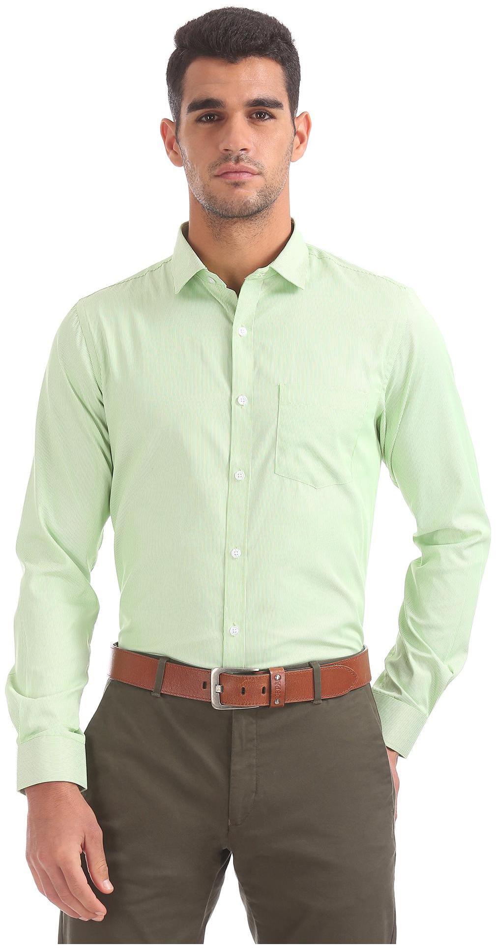 

Excalibur Men Regular fit Formal Shirt - Green