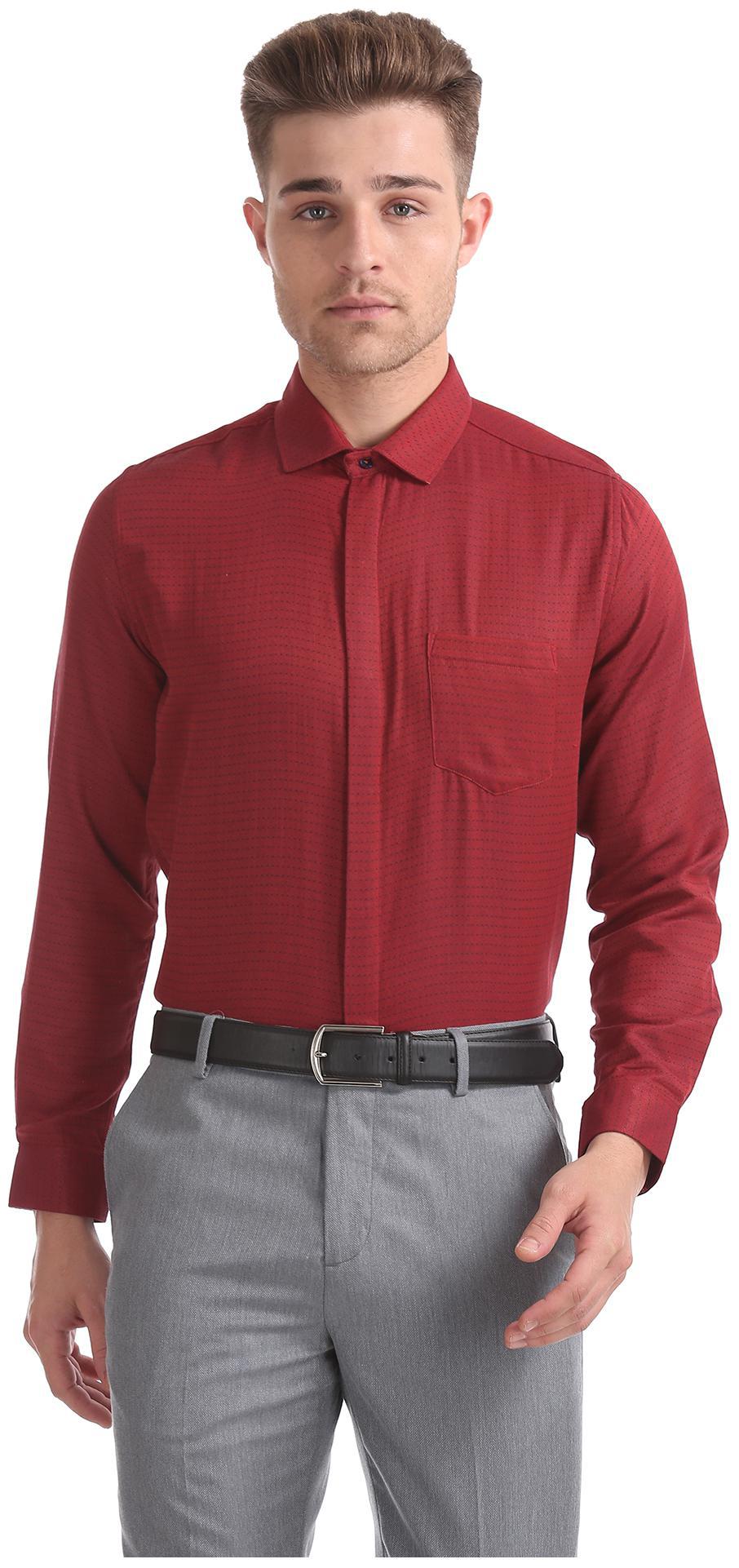 

Excalibur Men Regular fit Formal Shirt - Red