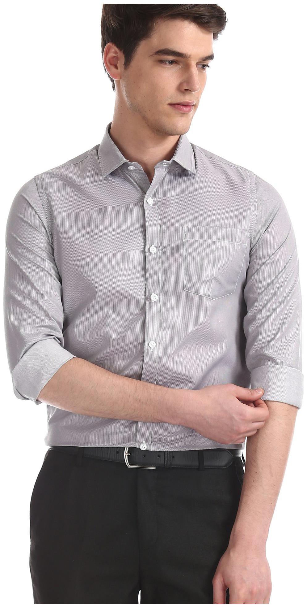 

Excalibur Men Regular fit Formal Shirt - Black