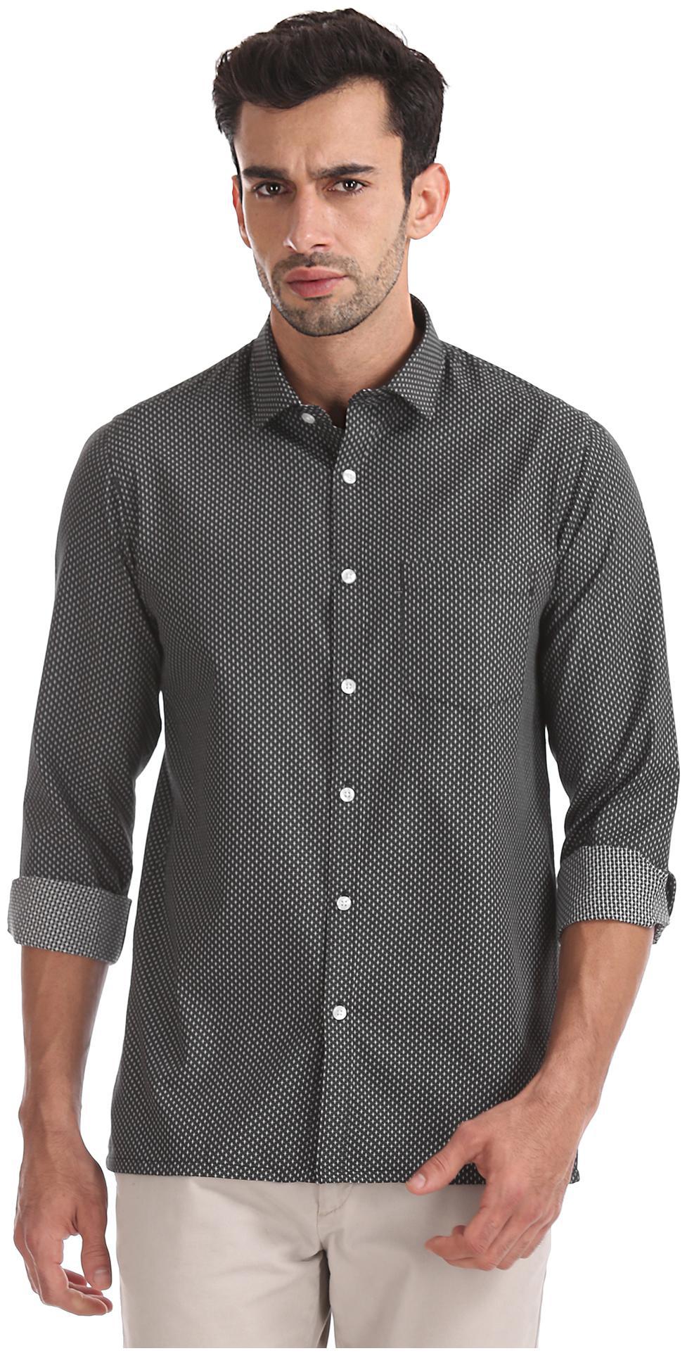 

Excalibur Men Black Printed Slim Fit Casual Shirt