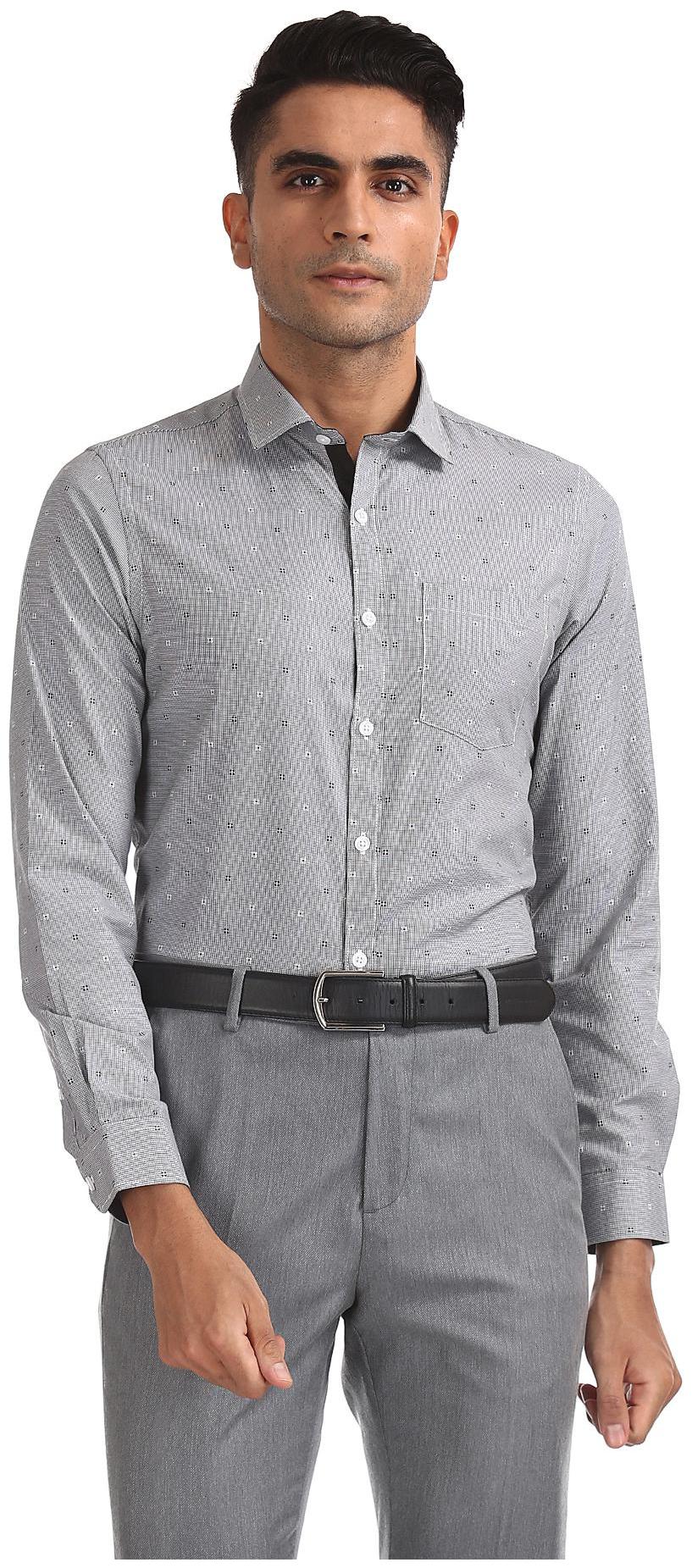 

Excalibur Men Regular fit Formal Shirt - Grey