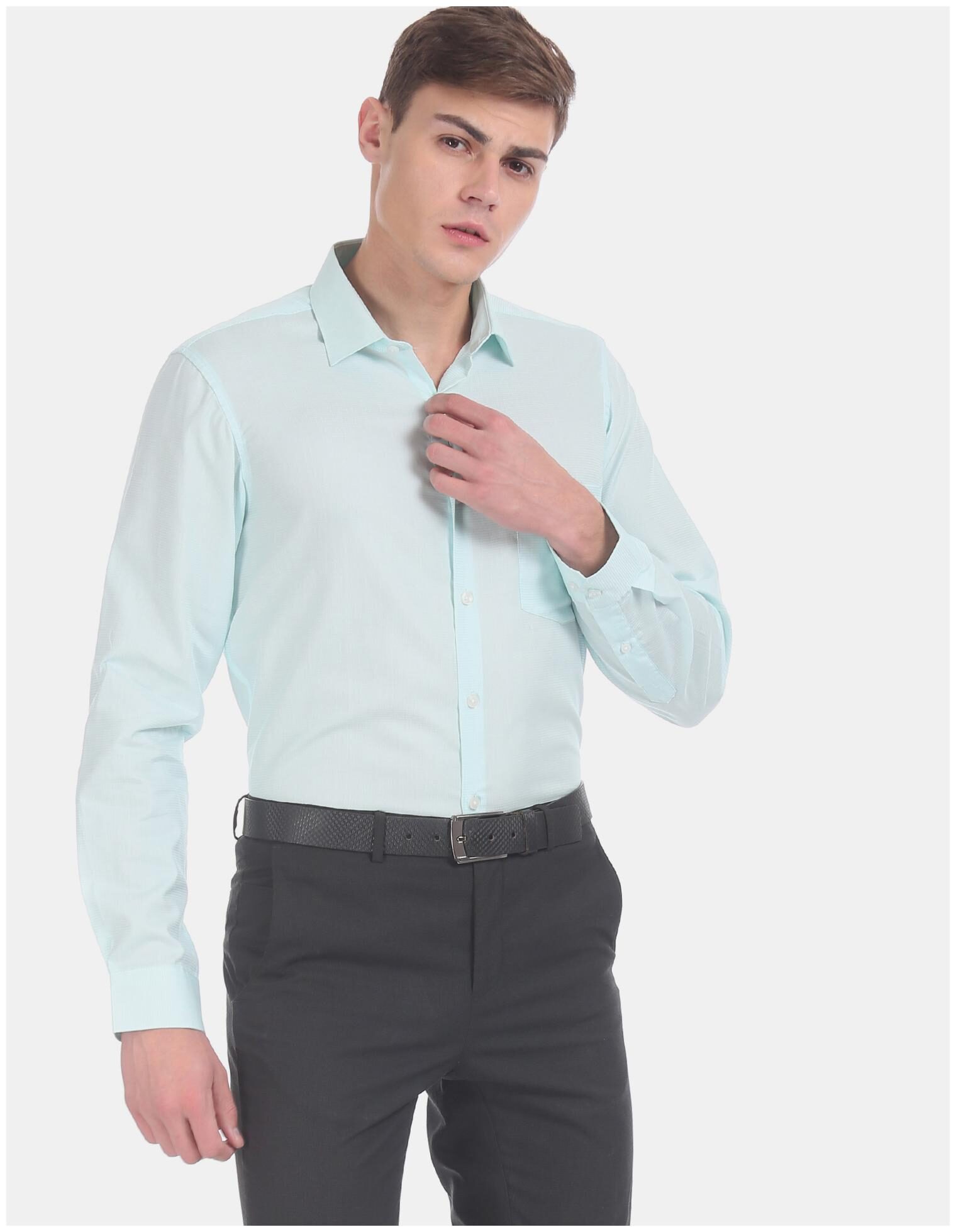 

Excalibur Men Regular fit Formal Shirt - Green