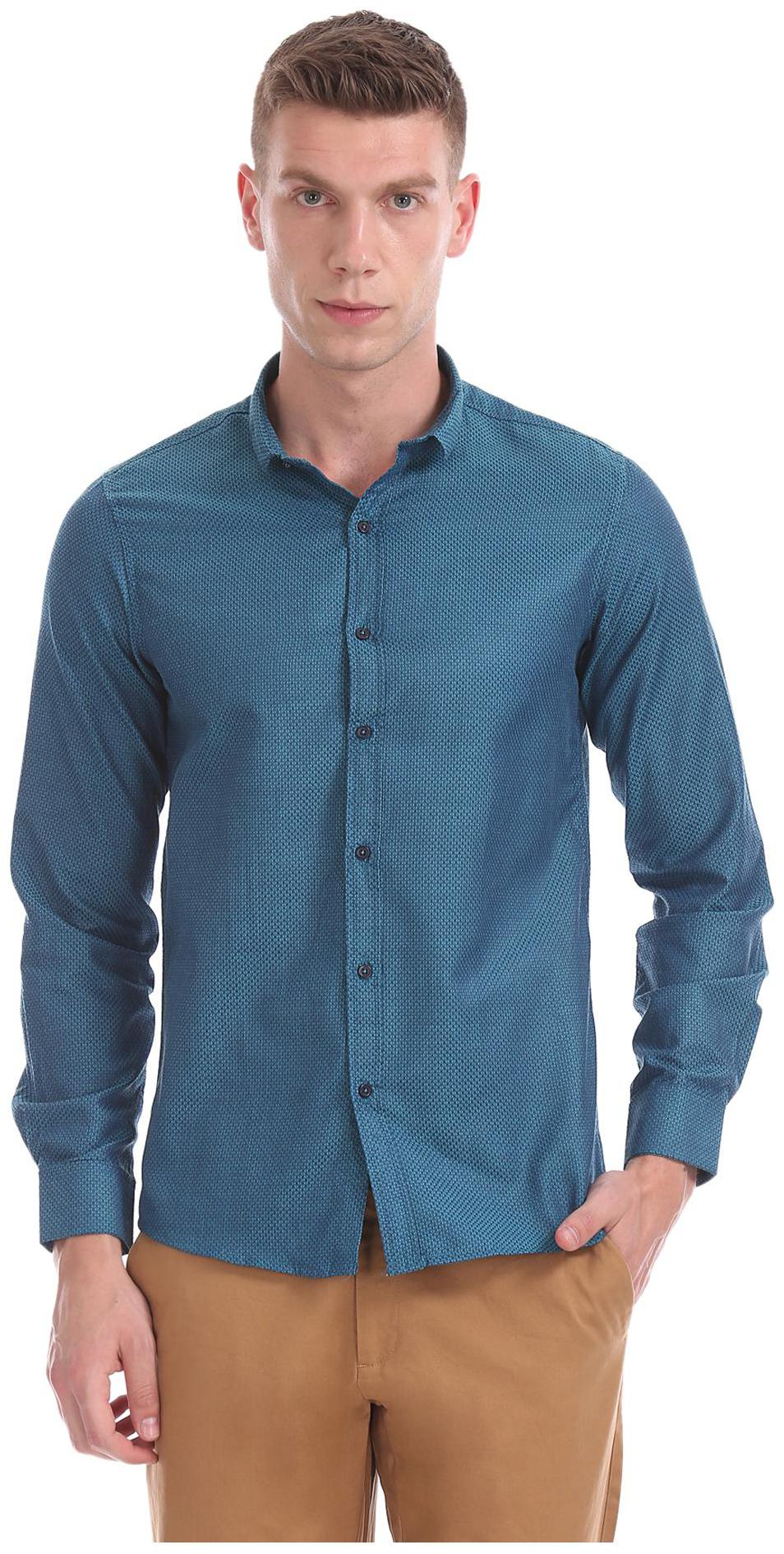 

Excalibur Men Blue Weaved Slim Fit Casual Shirt