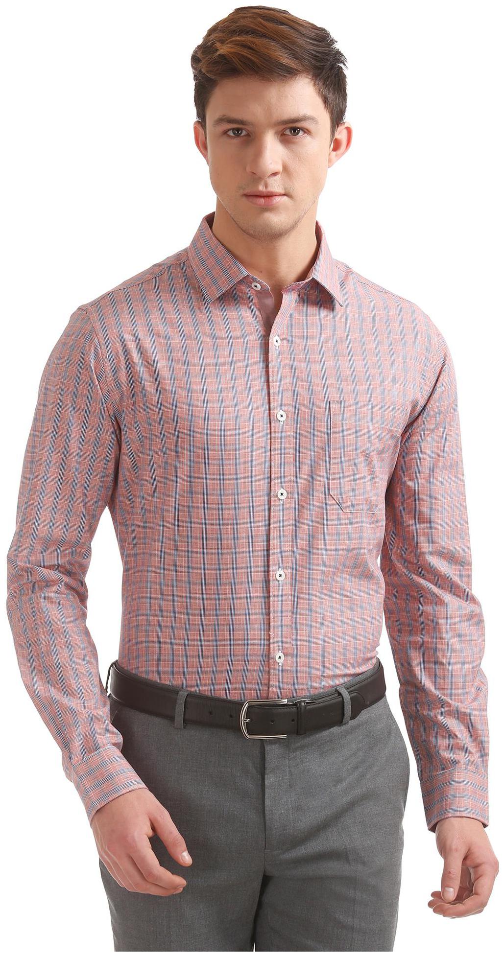 

Excalibur Men Regular fit Formal Shirt - Red