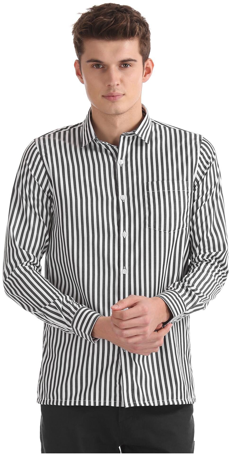 

Excalibur Men White Vertical Stripes Slim Fit Casual Shirt