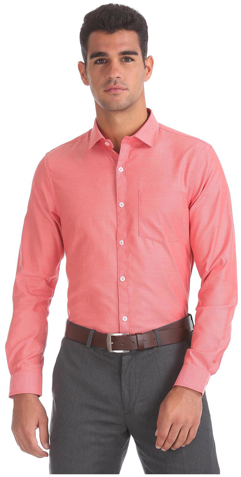 

Excalibur Men Regular fit Formal Shirt - Pink