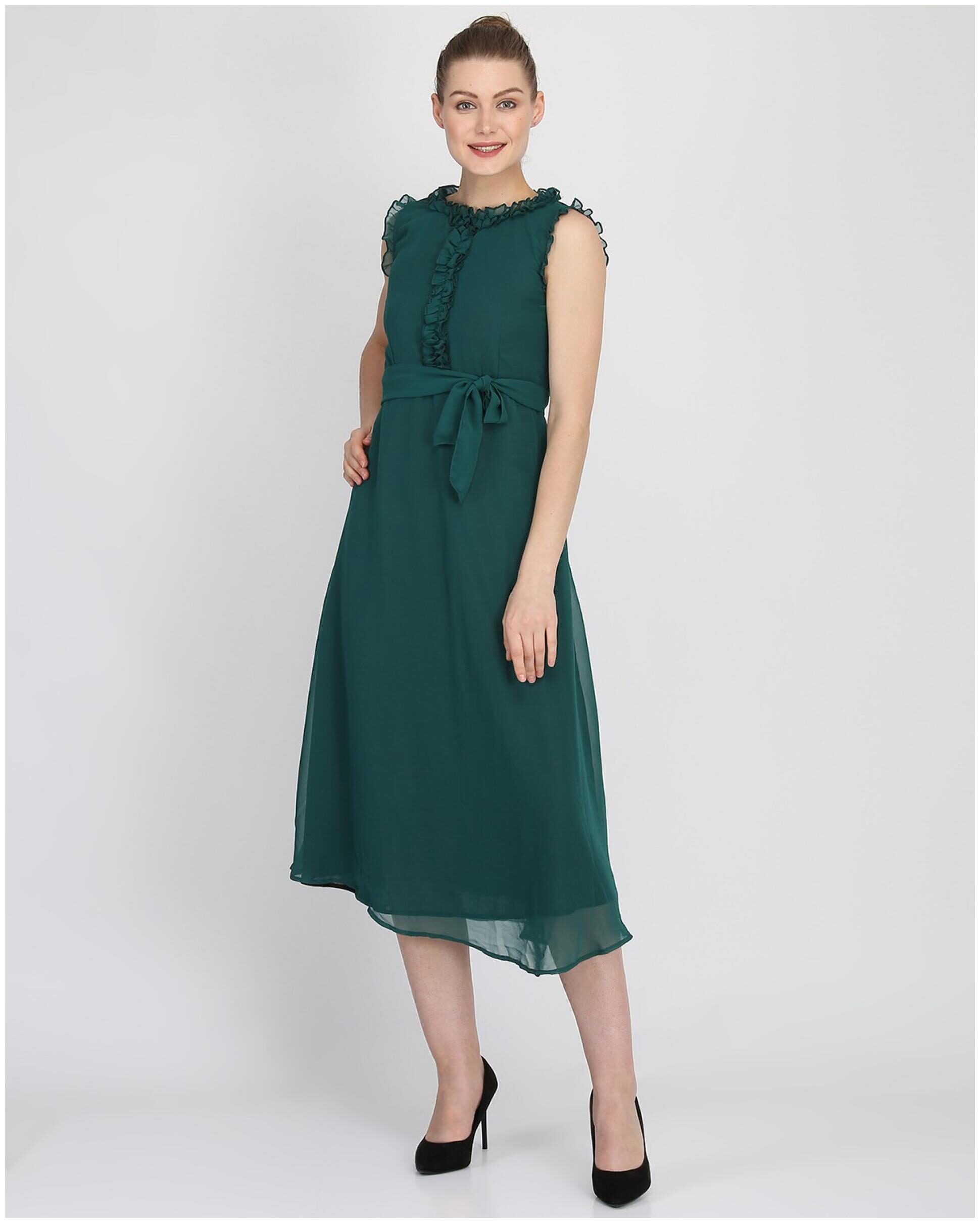

Exxelo Green Solid Fit flare dress